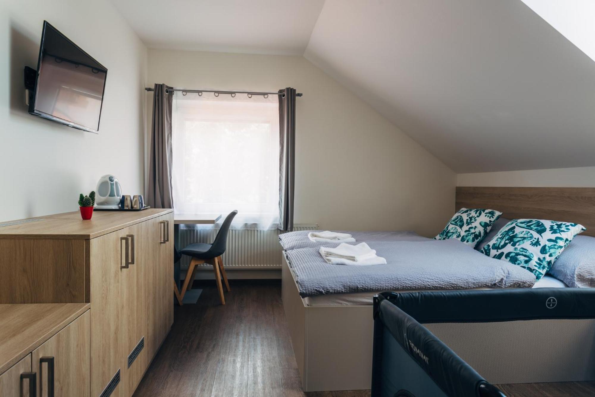 Apartment Ubytovani Kytin *